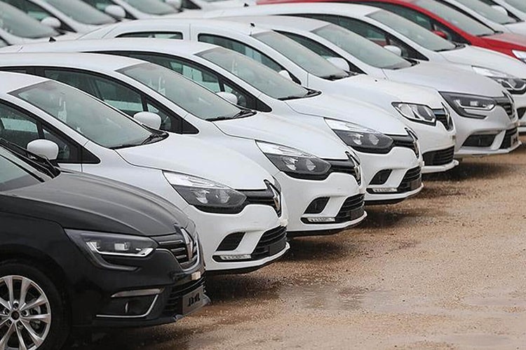 Araç pazarı ocak-mayıs döneminde yüzde 3,7 arttı