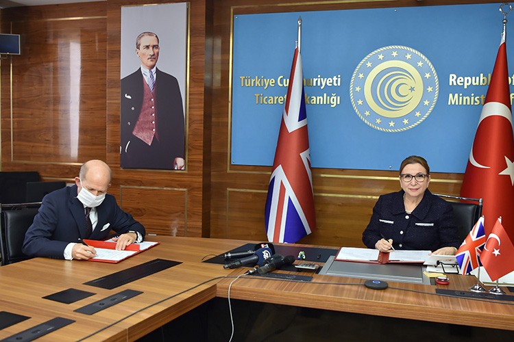 İngiltere'yle ticaret anlaşması imzalandı