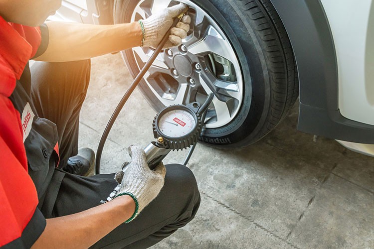 Okul servis araçları için mevsime uygun lastik