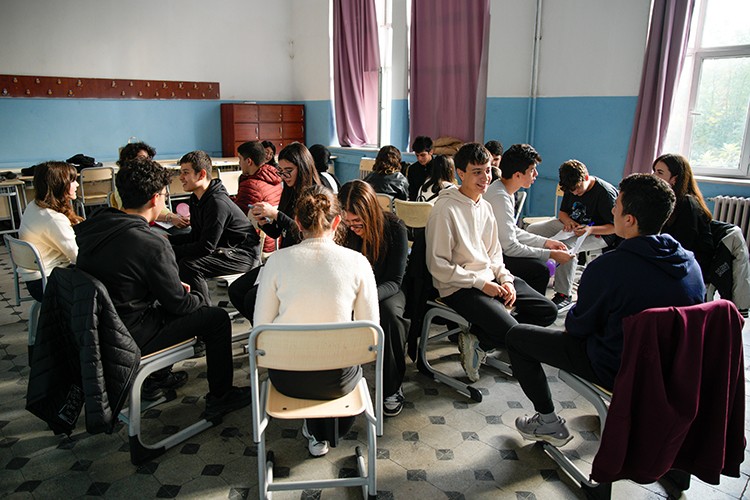 Üstün başarılı öğrenciler için yeni eğitim yolculuğu başlıyor