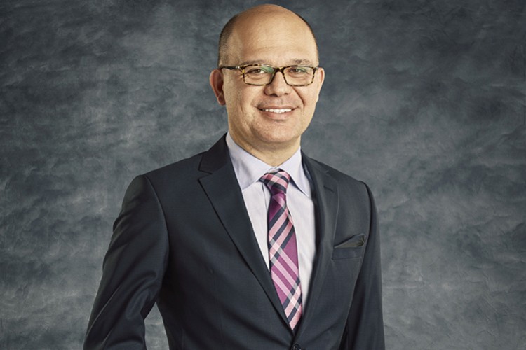 Toros Meram'a İngiltere'den Üstün Başarı Ödülü