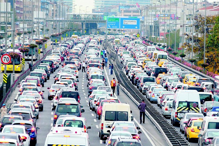 Trafiğe şubatta 121 bin 791 aracın kaydı yapıldı