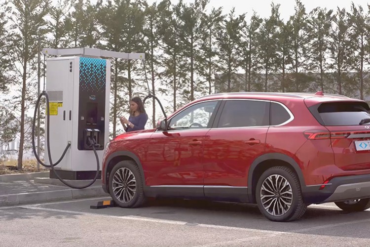 Kesintisiz şarj deneyimi 63 ile ulaştı