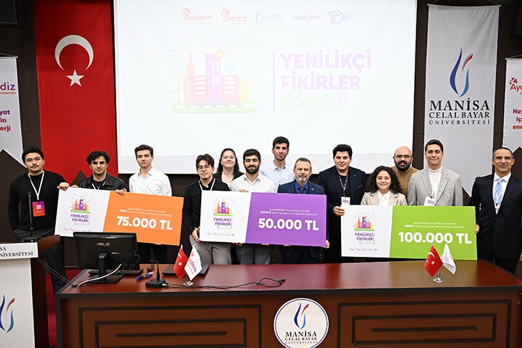 Yenilikçi Fikirler Kampı'nda yarının teknolojilerini buluşturdu