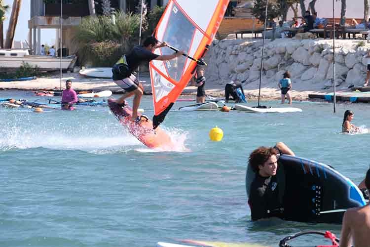Türkiye Windsurf Şampiyonası Alaçatı'da Başladı