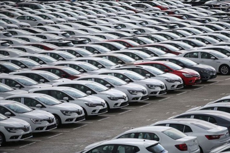 Otomobil fiyatları geriledi