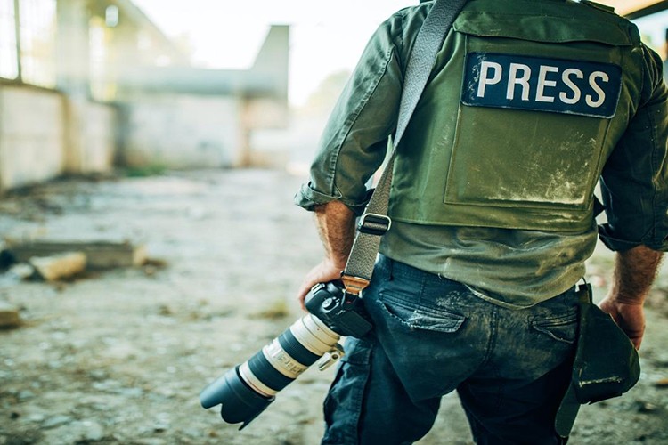 Gazze'deki Türk gazetecilere ücretsiz iletişim imkanı