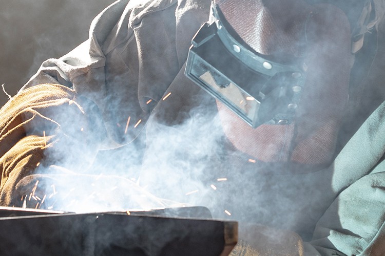 Sirena Yachts'ın ilk süperstarı Sirena 42M'nin üretimi son hız devam ediyor