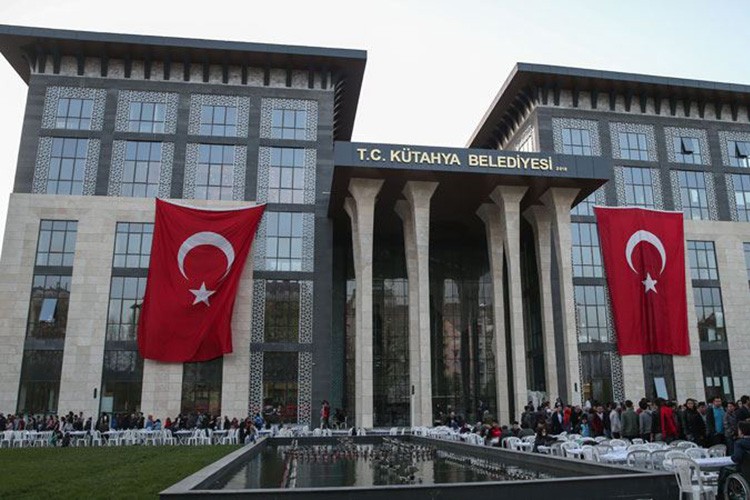 40 adet taşınmaz kiraya verilecek