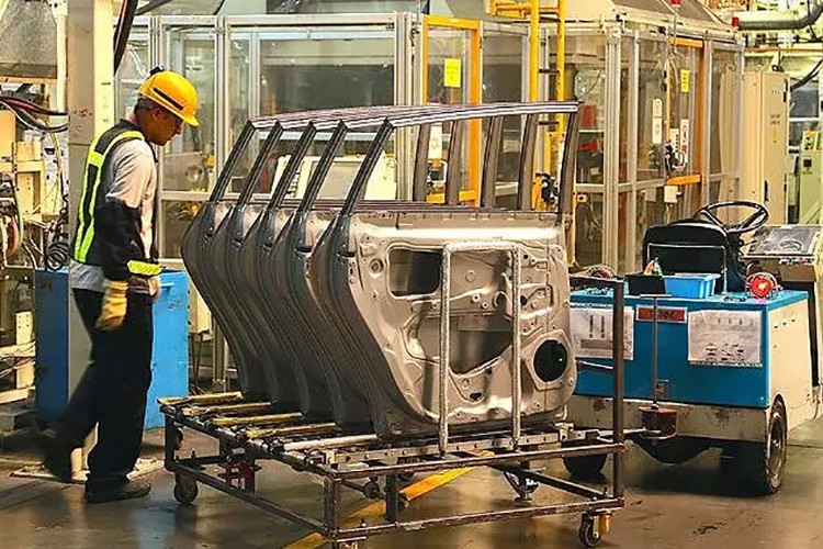 AB'de sanayi üretimi nisanda yükseldi