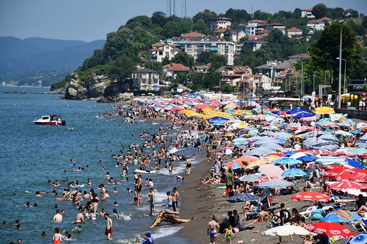 Akçakoca'da bayram yoğunluğu yaşandı