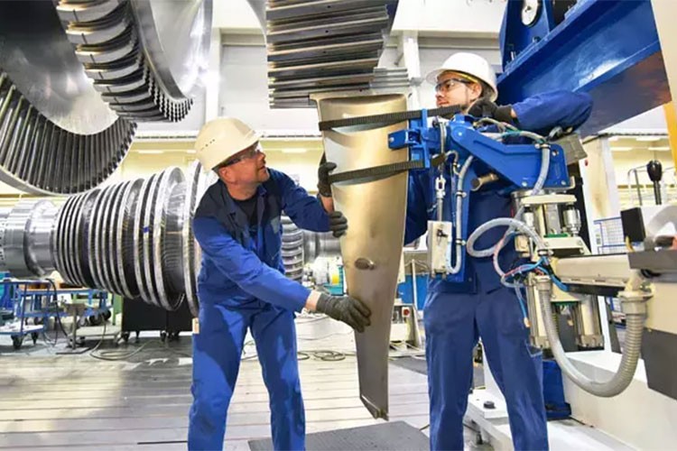 Almanya'da fabrika siparişleri yüzde 5,4 düştü