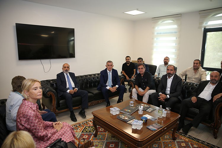 "Amatöre çok önem veriyoruz"