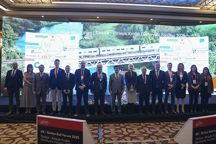 "Türkiye-İngiltere Demir Yolu Forumu" Ankara'da gerçekleştirildi