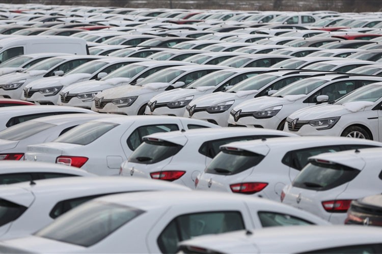 Binek otomobil ihracatı yüzde 15.5 arttı