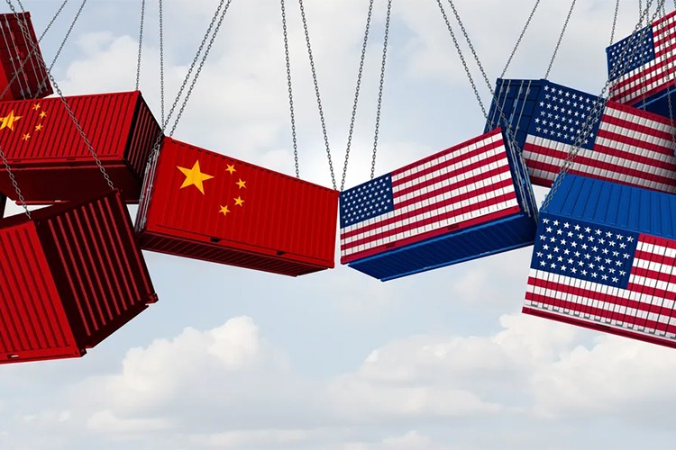 Çin dışındaki ülkelere ek tarifeleri 90 gün süreyle durdurdu