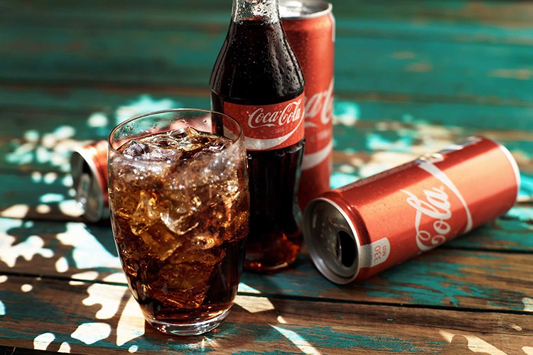 Coca Cola'nın notunu artırdı