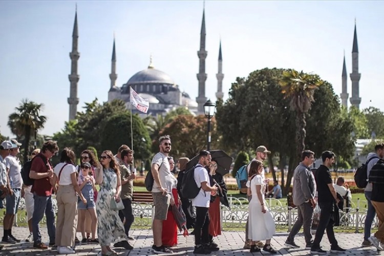 İstanbul'a gelen yabancı turist sayısı yüzde 66 arttı