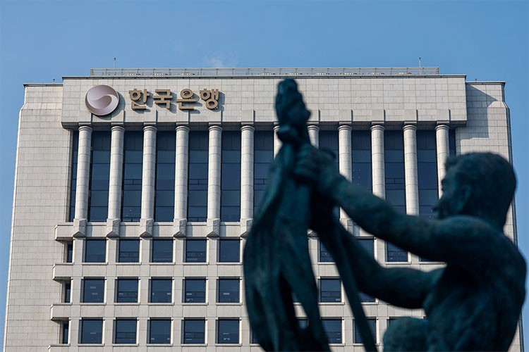 Güney Kore'de yapay zeka çipleri petrol şokunu dengeliyor!...