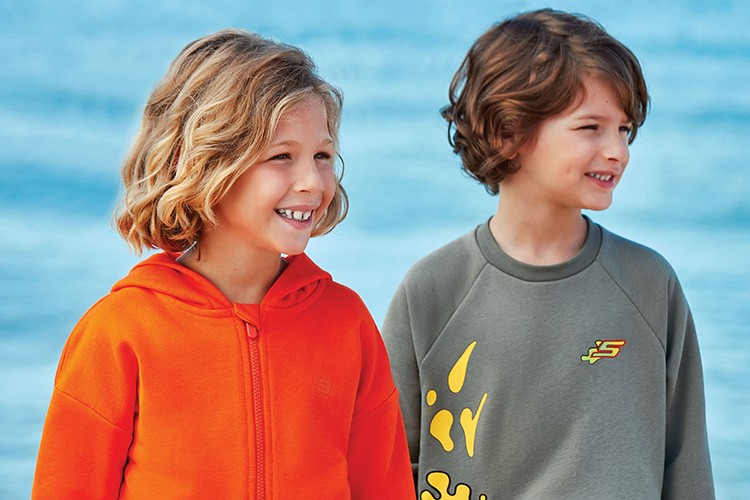 Yeni Nesil Konfor Stili Skechers Spor Giyim Koleksiyonunda