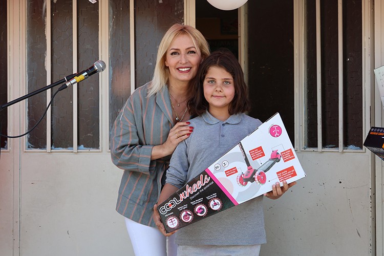 Seramiklere çizilen hayaller anlamlı desteklere ilham oldu