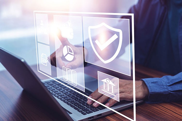 En yüksek yıllık brüt kazanç finans ve sigorta sektöründe