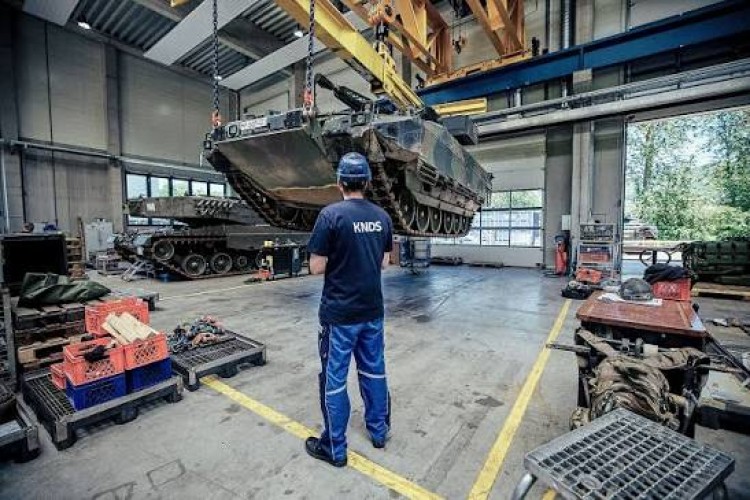 Almanya, tank üreticisi KNDS'nin yüzde 40 hissesini satın alıyor