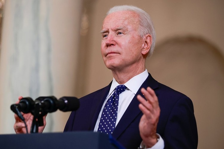 Zenginlerden alınan vergiyi artırıyor