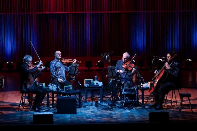 KRONOS QUARTET'TEN İŞ SANAT'TA DÜNYA PRÖMİYERİ