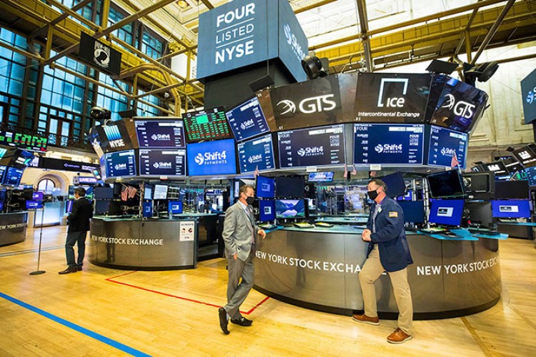 Wall Street düşüşle açıldı