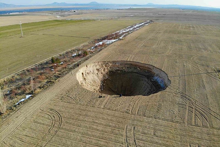 Kuraklık ve yer altı suyu kullanımı obruk oluşumunu artırıyor