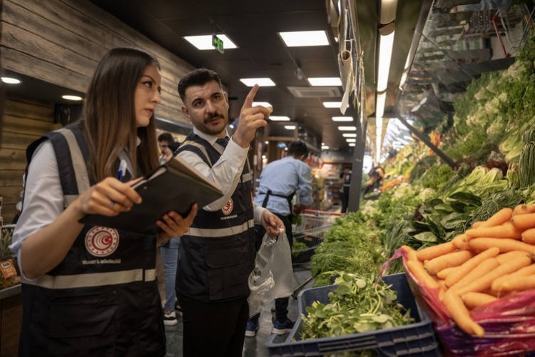 Ticaret Bakanlığı ekipleri Kurban Bayramı öncesi marketleri denetledi