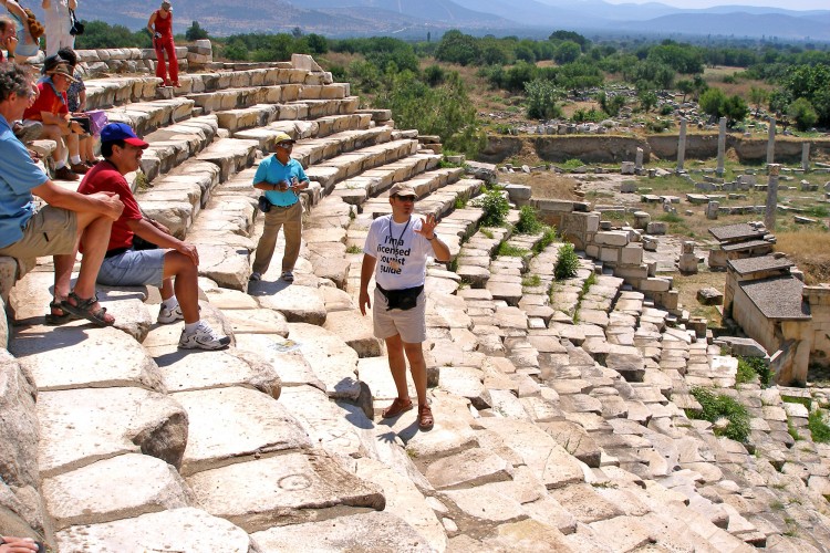CHP'den turist rehberleri ve seyahat acentelerine ilişkin kanun hakkında iptal başvurusu
