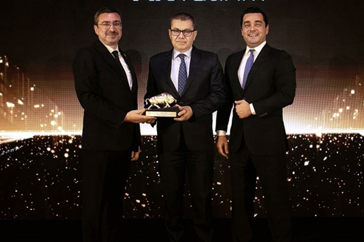 Ak Yatırım TSPB Altın Boğa Ödülleri'nde iki ödül aldı