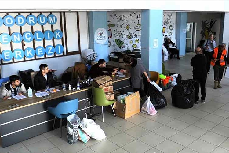 Depremzedeler turizm kollarında istihdam ediliyor