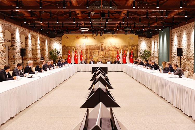 "Fiyatların sebepsizce artışına müsamaha göstermeyeceğiz"