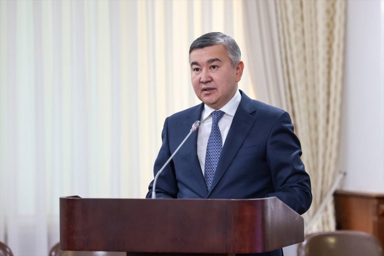 Büyüme ham madde dışı sektörlerdeki gelişmeyle sağlanıyor