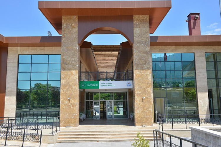 Gençlik Spor Merkezi gün sayıyor