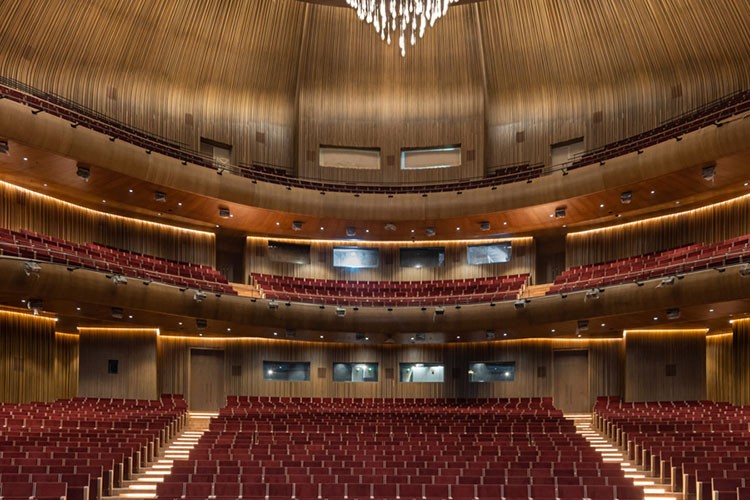 İstanbul şarkıları hikayelerle AKM'de buluşuyor