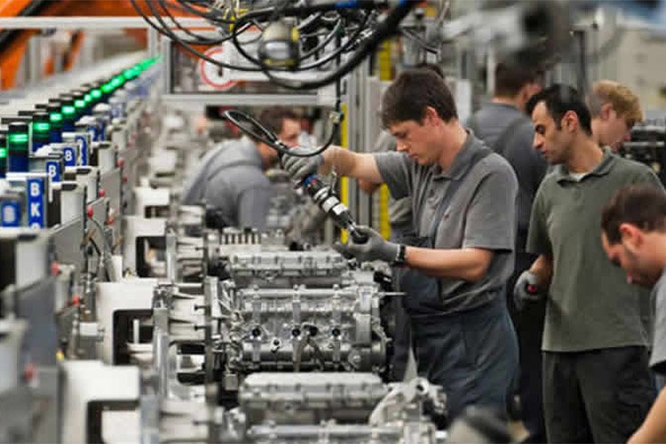 İngiltere'de imalat sektörü eylülde büyümeyi sürdürdü