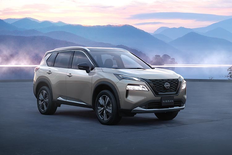 Nissan, Japonya'da yeni X-Trail'i piyasaya sürüyor