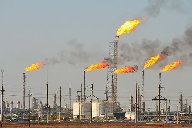 Katar ile BAE arasında doğal gaz kondensatı anlaşması