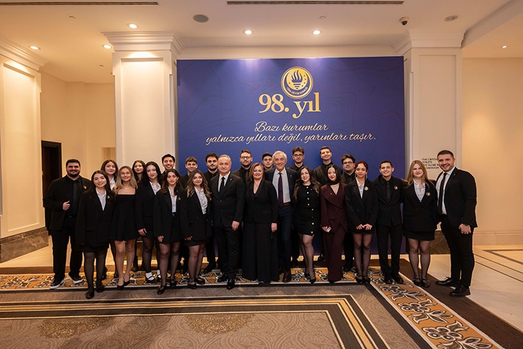 Eğitim için bir araya geldiler