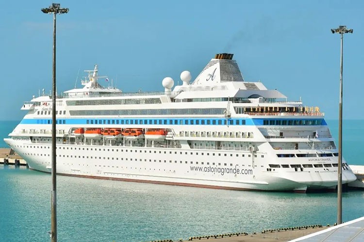 Kruvaziyer turist bu ülkeye döviz, istihdam ve umut taşıyor