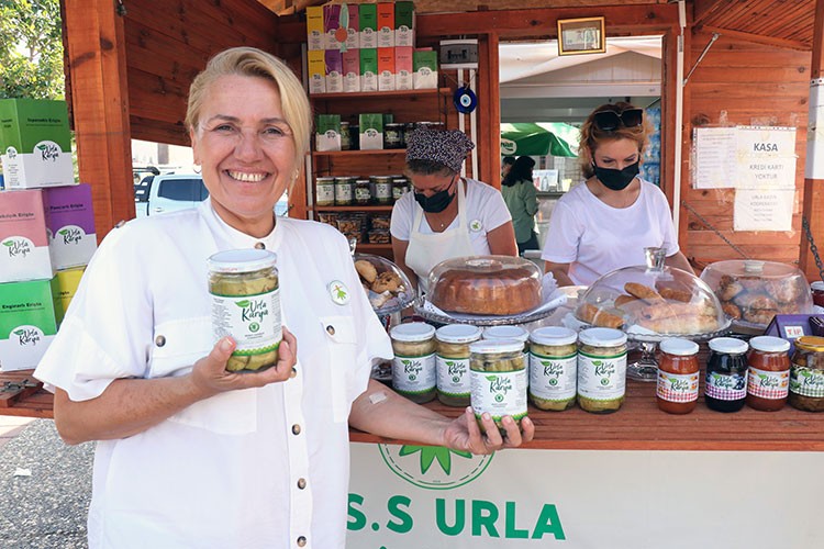 Urla'daki kadın kooperatifi ilk ihracatını yaptı
