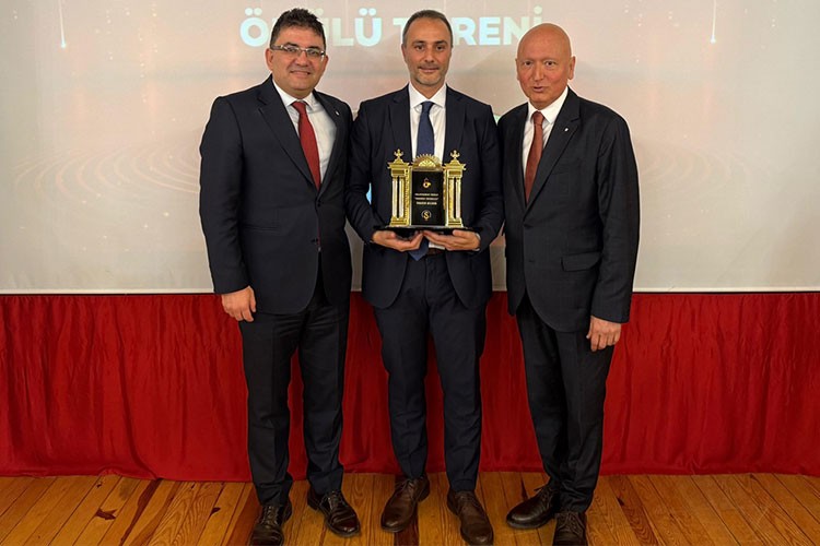 13. Galatasaray Ödülü Tanzer Bilgen'in oldu