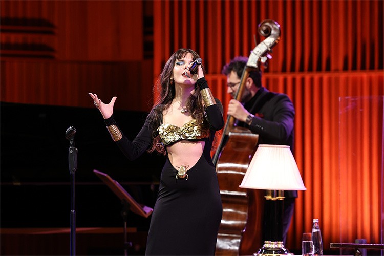 Gaye Su Akyol ile İş Sanat'ta Türk Sanat Müziği Akşamı