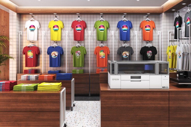 Epson beyaz mürekkeple baskı yapan ilk yazıcısını tanıttı