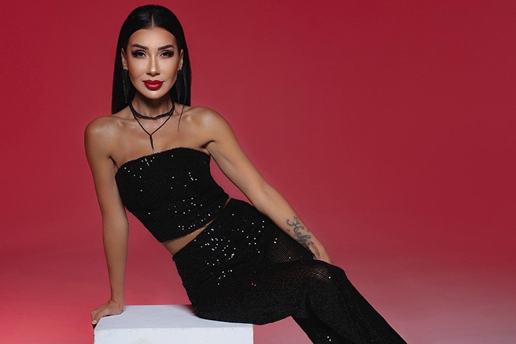 Yeni single için stüdyoya girmeye hazırlanıyor