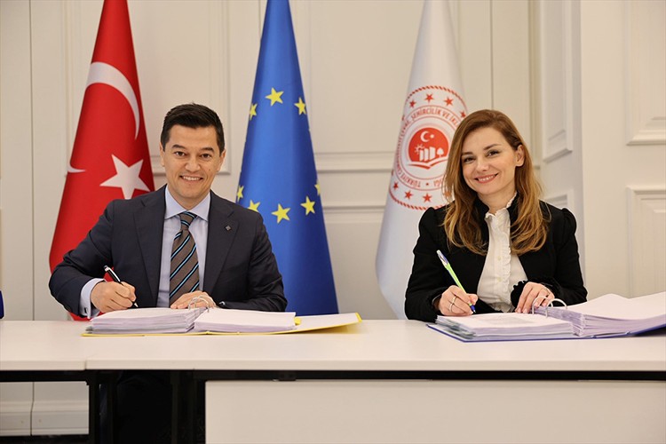 AB'den yanan ormanlar için 660 bin avro hibe